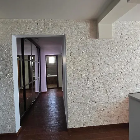 104 Appartement Boekarest